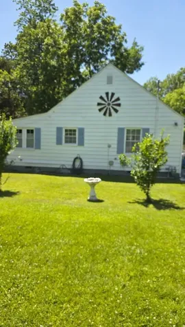 1716 West Monroe Street W Herrin IL 62948