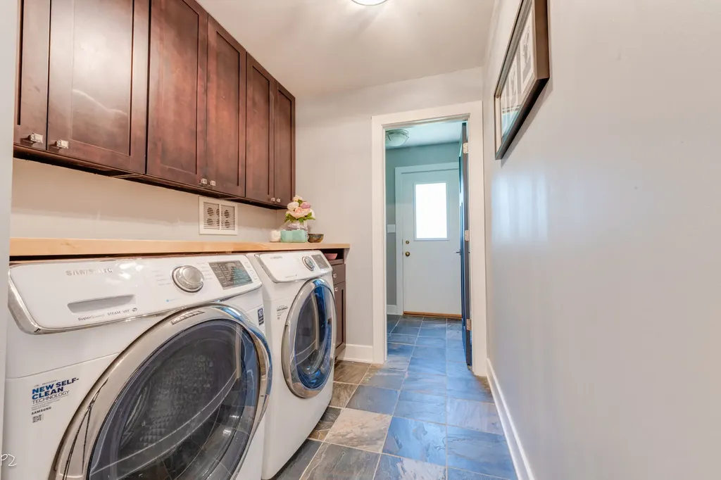 2565 Alta Court Lisle IL 60532