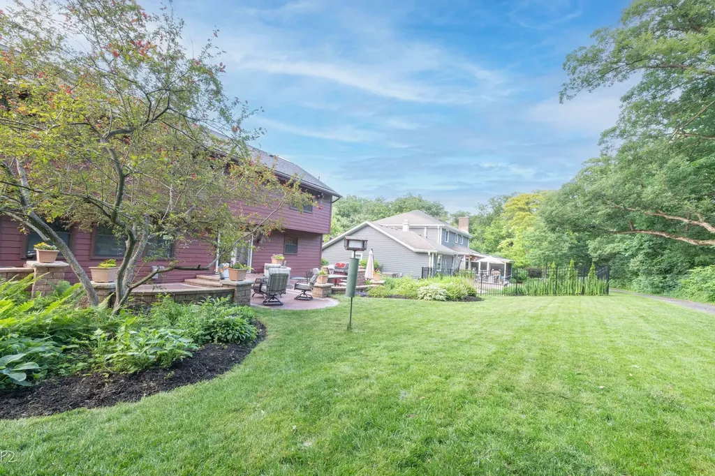2565 Alta Court Lisle IL 60532