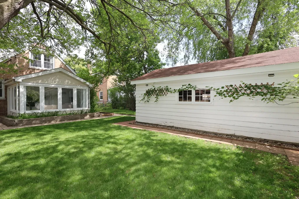8144 Keystone Avenue Skokie IL 60076