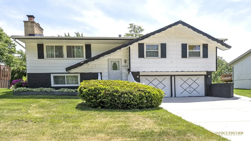 1425 Concord Lane Schaumburg IL 60193