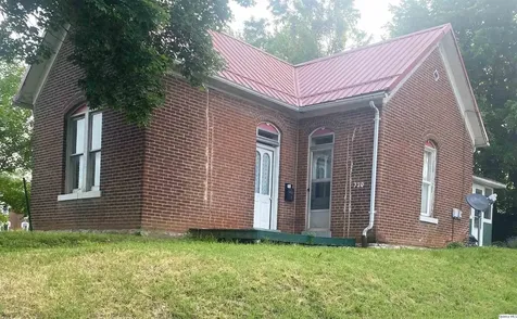 720-722 North 3rd Quincy IL 62301