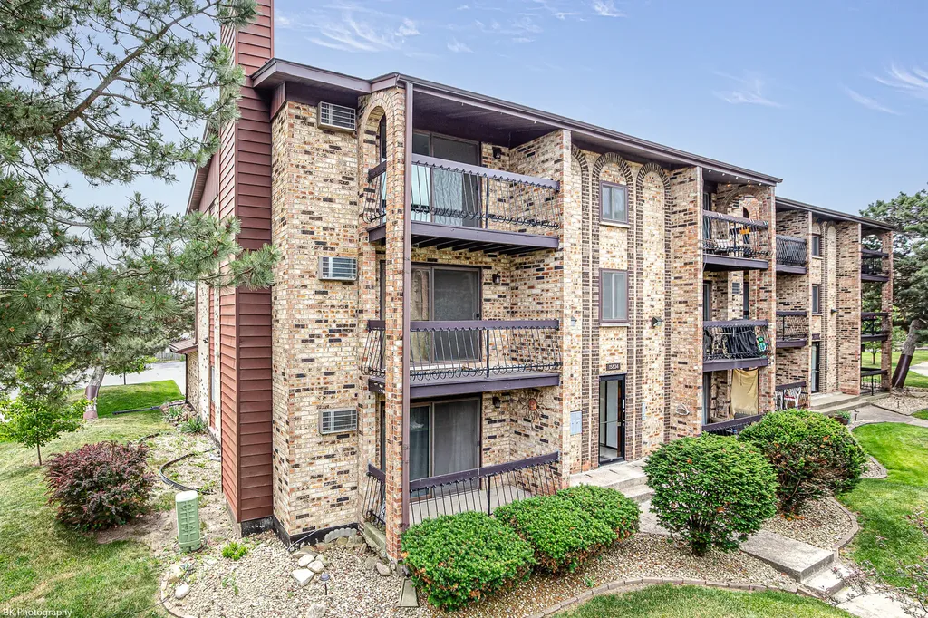 15834 Orlan Brook Drive Orland Park IL 60462