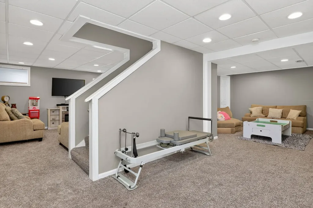 3743 Caine Drive Naperville IL 60564