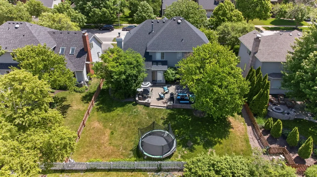 3743 Caine Drive Naperville IL 60564