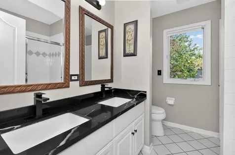 3743 Caine Drive Naperville IL 60564