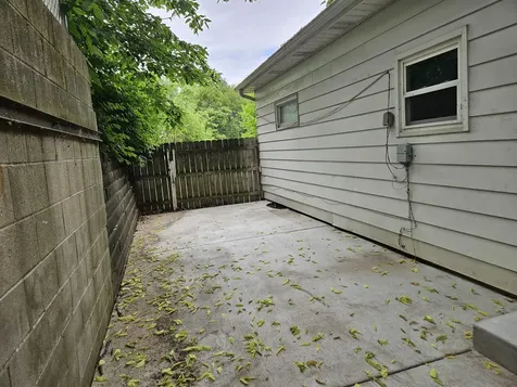 16 Riverview Street North Aurora IL 60542