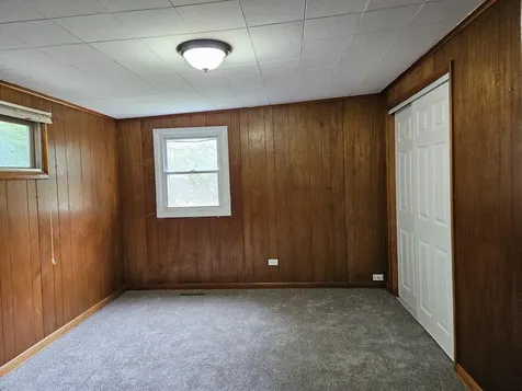 16 Riverview Street North Aurora IL 60542