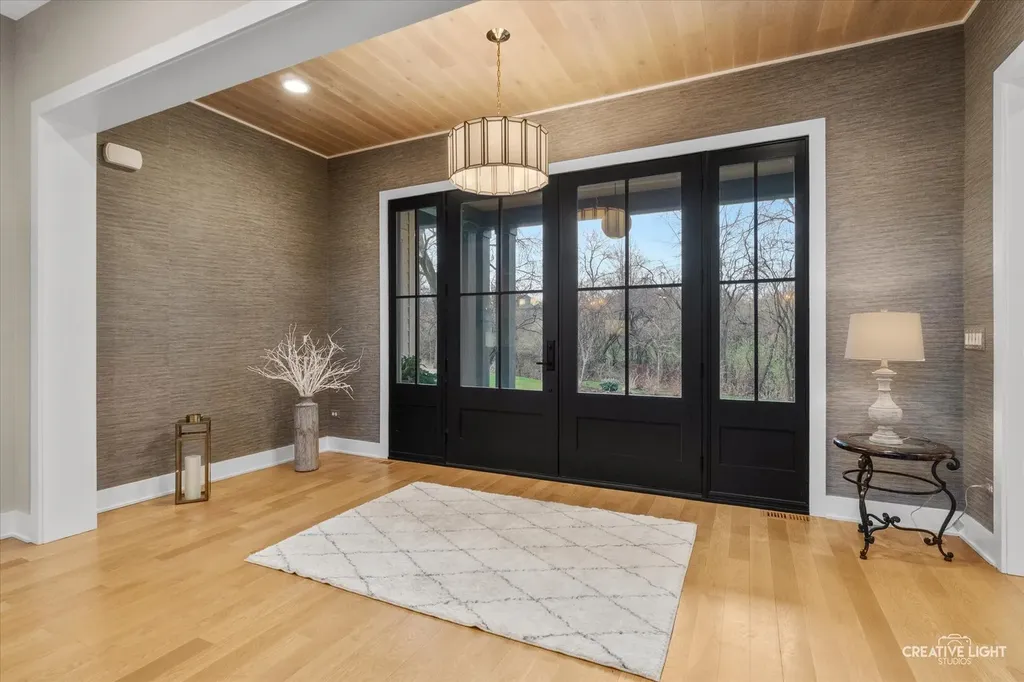 1862 West Wiesbrook Road Wheaton IL 60189