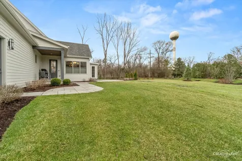 1862 West Wiesbrook Road Wheaton IL 60189