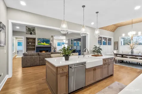 1862 West Wiesbrook Road Wheaton IL 60189