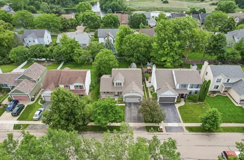 533 Deer Crossing Court Hainesville IL 60030