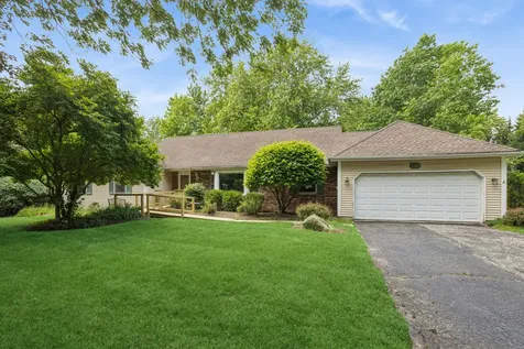 730 Yorktown Drive Algonquin IL 60102