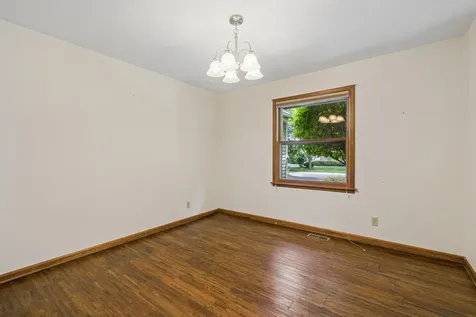 730 Yorktown Drive Algonquin IL 60102