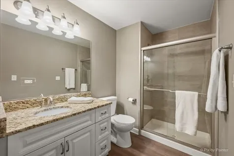 15 North Street Woodstock IL 60098