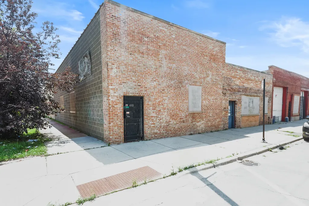 4101-4015 West Lake Street Chicago IL 60624