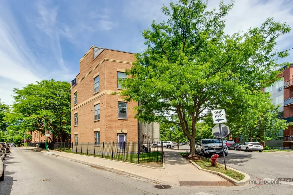 2300 West Bloomingdale Avenue Chicago IL 60647