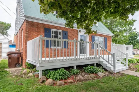 206 North Mulberry Street Mount Morris IL 61054