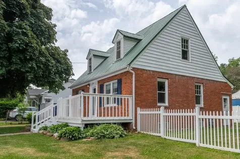206 North Mulberry Street Mount Morris IL 61054