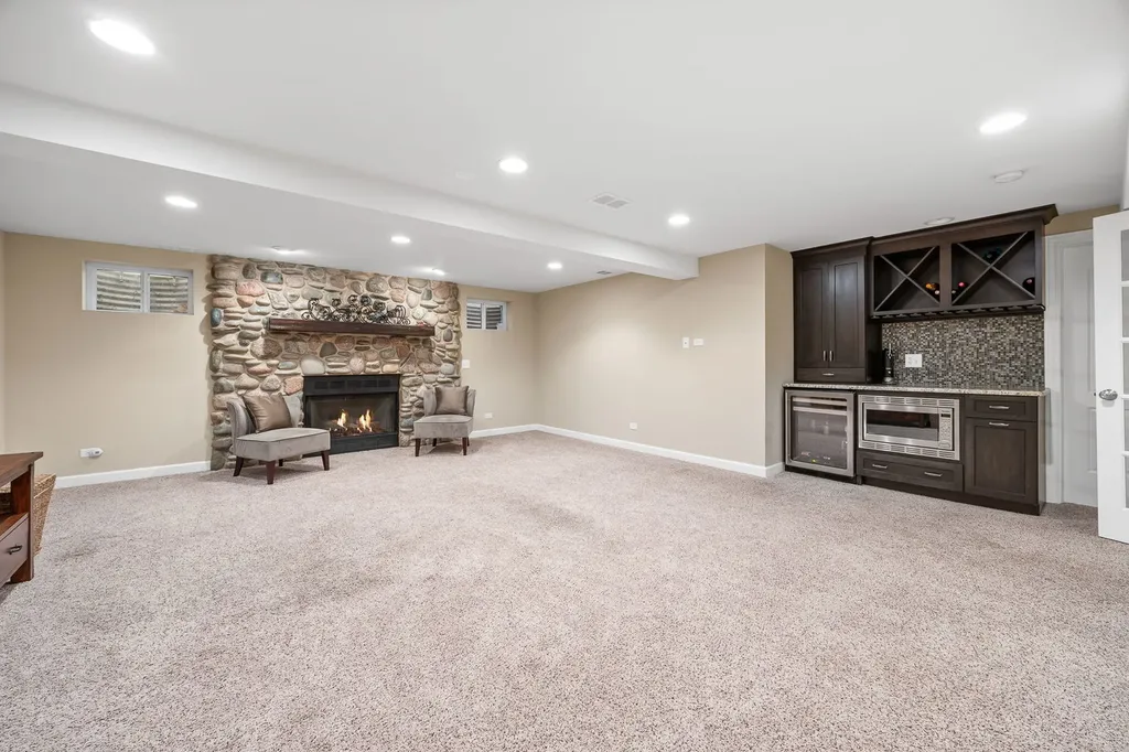 4542 Hatch Lane Lisle IL 60532