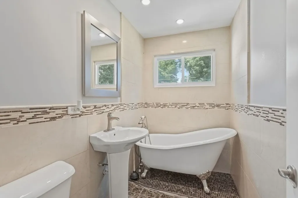 1215 West Roosevelt Road Wheaton IL 60187