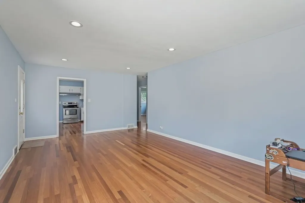 1215 West Roosevelt Road Wheaton IL 60187