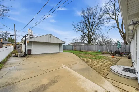 8346 North Octavia Avenue Niles IL 60714