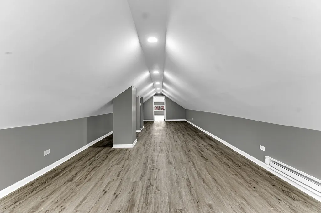 1205 East 93rd Street Chicago IL 60619
