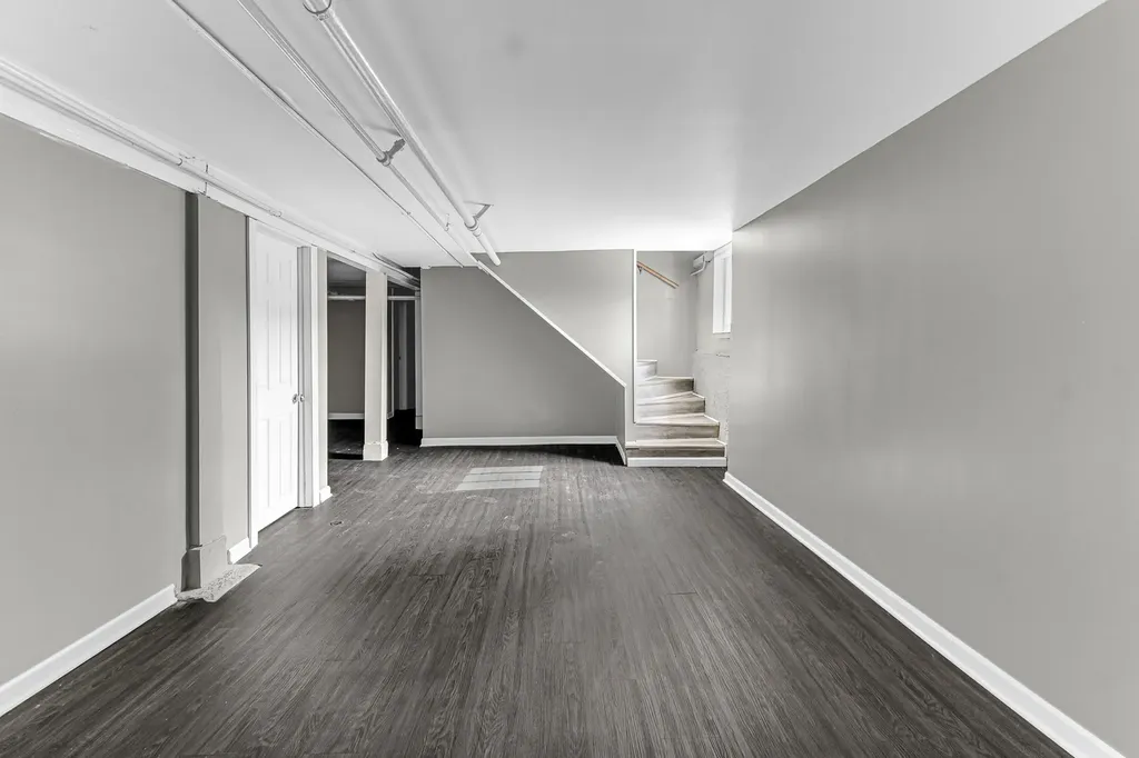 1205 East 93rd Street Chicago IL 60619