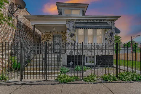 1205 East 93rd Street Chicago IL 60619