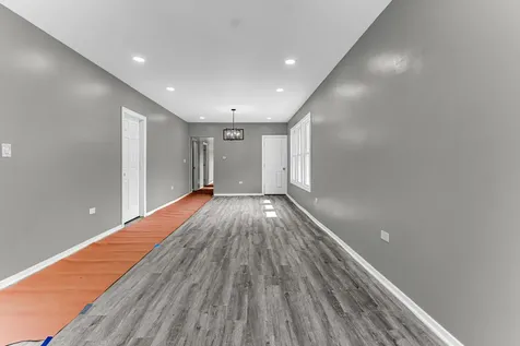 1205 East 93rd Street Chicago IL 60619