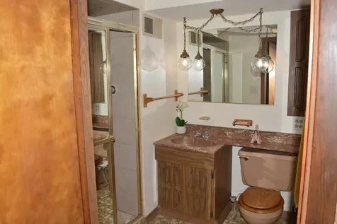 5929 West 64th Street Chicago IL 60638
