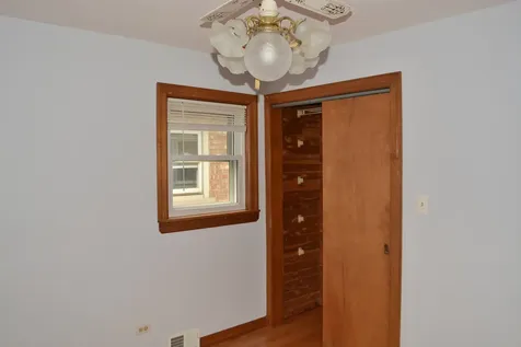 5929 West 64th Street Chicago IL 60638