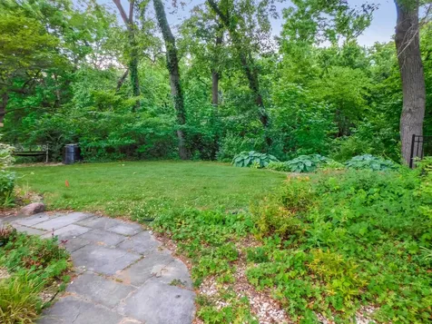 527 Trading Post Trail Rockton IL 61072