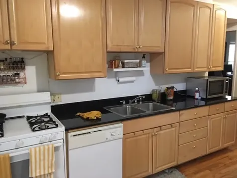1230 West Wellington Avenue Chicago IL 60657