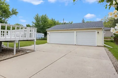 121 Seton Place Streamwood IL 60107