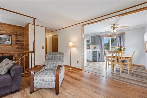 121 Seton Place Streamwood IL 60107