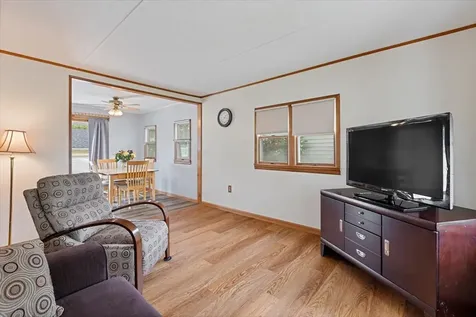 121 Seton Place Streamwood IL 60107
