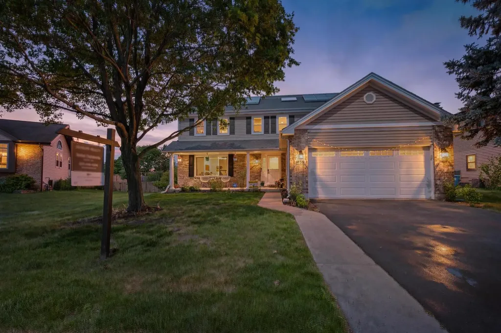 485 West Cimarron Drive Aurora IL 60504