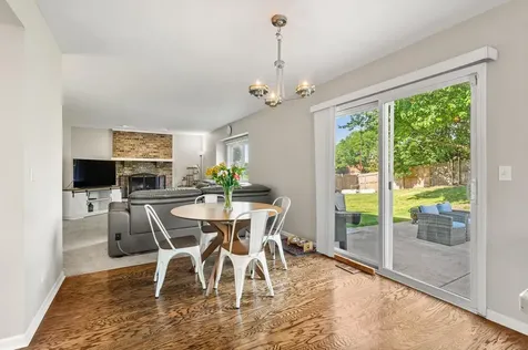 485 West Cimarron Drive Aurora IL 60504