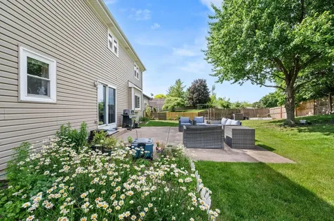 485 West Cimarron Drive Aurora IL 60504