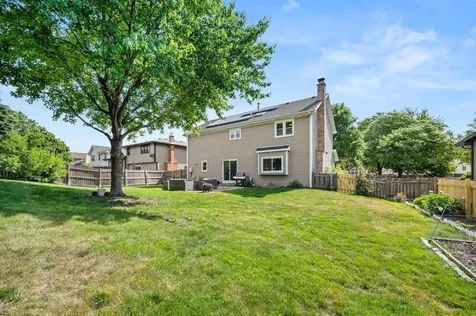 485 West Cimarron Drive Aurora IL 60504