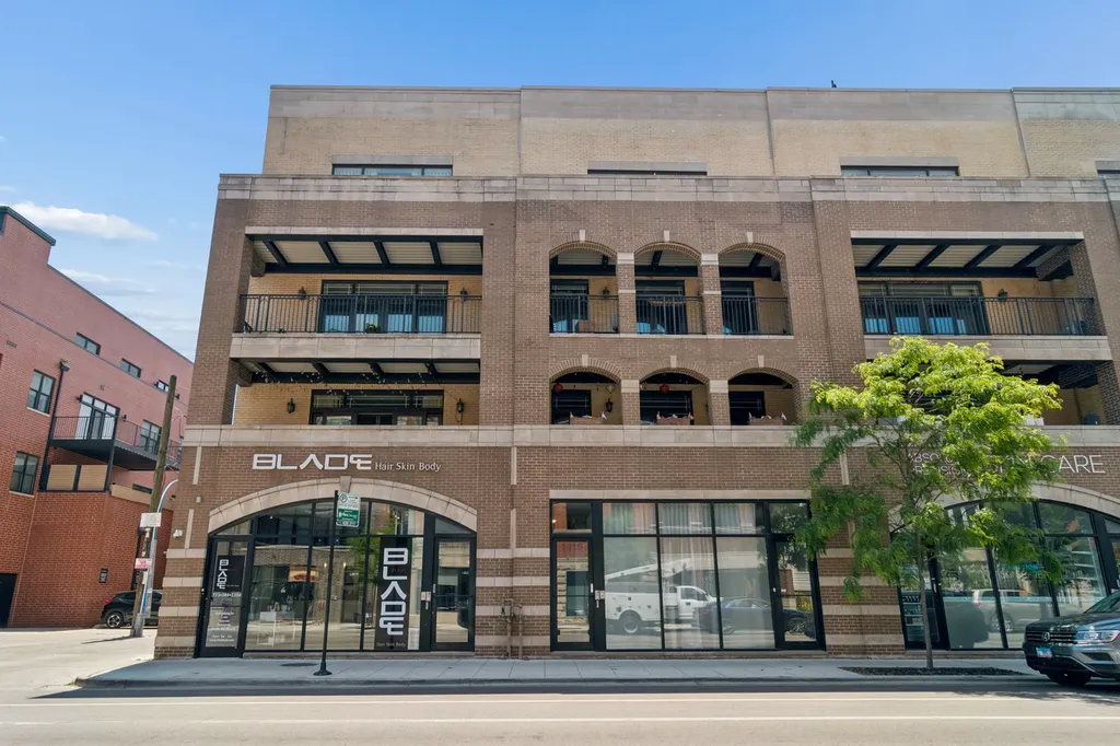 1415 West Belmont Avenue Chicago IL 60657