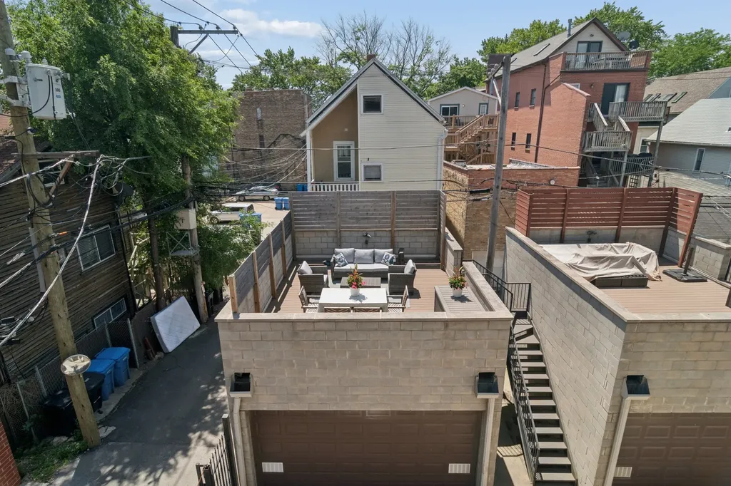 1415 West Belmont Avenue Chicago IL 60657