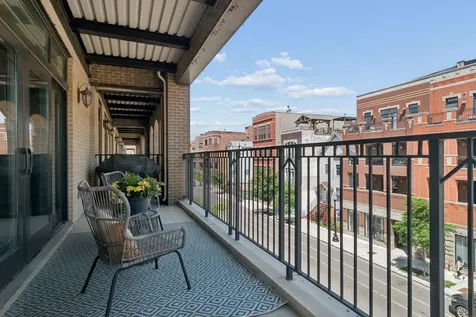 1415 West Belmont Avenue Chicago IL 60657
