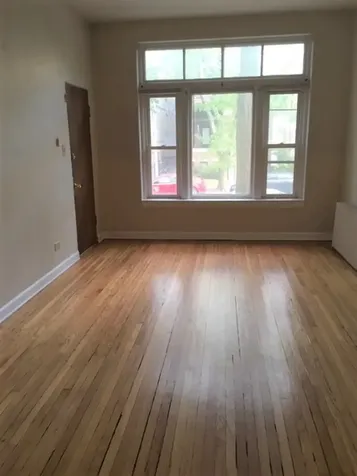 3246 North Seminary Avenue Chicago IL 60657
