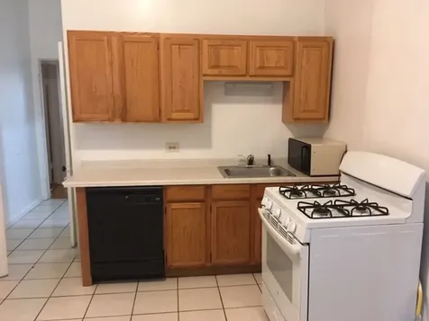 3246 North Seminary Avenue Chicago IL 60657