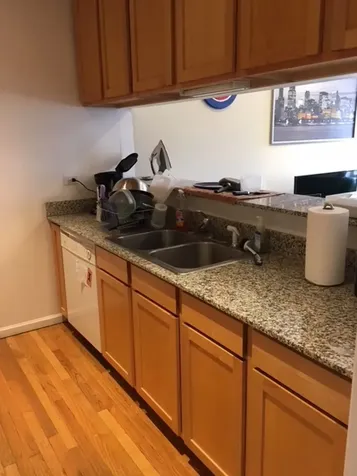 1408 West Waveland Avenue Chicago IL 60613
