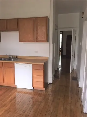 1116 West Wellington Avenue Chicago IL 60657
