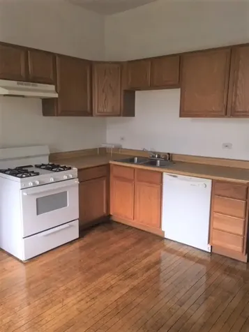 1116 West Wellington Avenue Chicago IL 60657